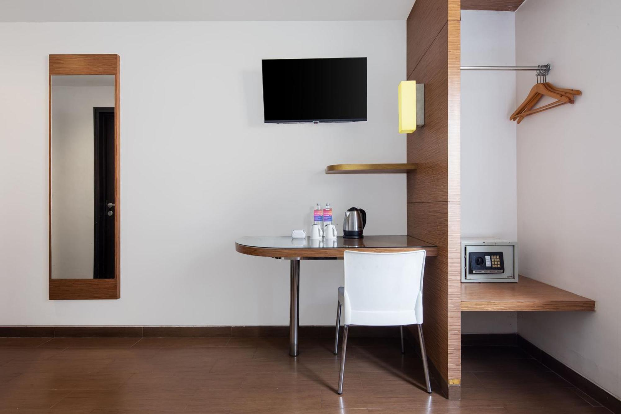 Amaris Hotel Pancoran Джакарта Екстер'єр фото